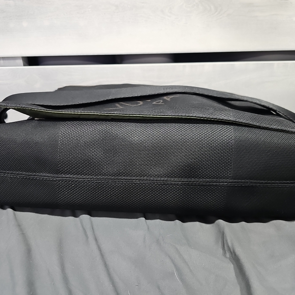 Louis Vuitton Black Men's Bag - Picture 4 of 13